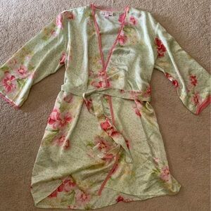 Oscar de la Renta Pink Label Satin Like Floral Lounge Sleep Robe